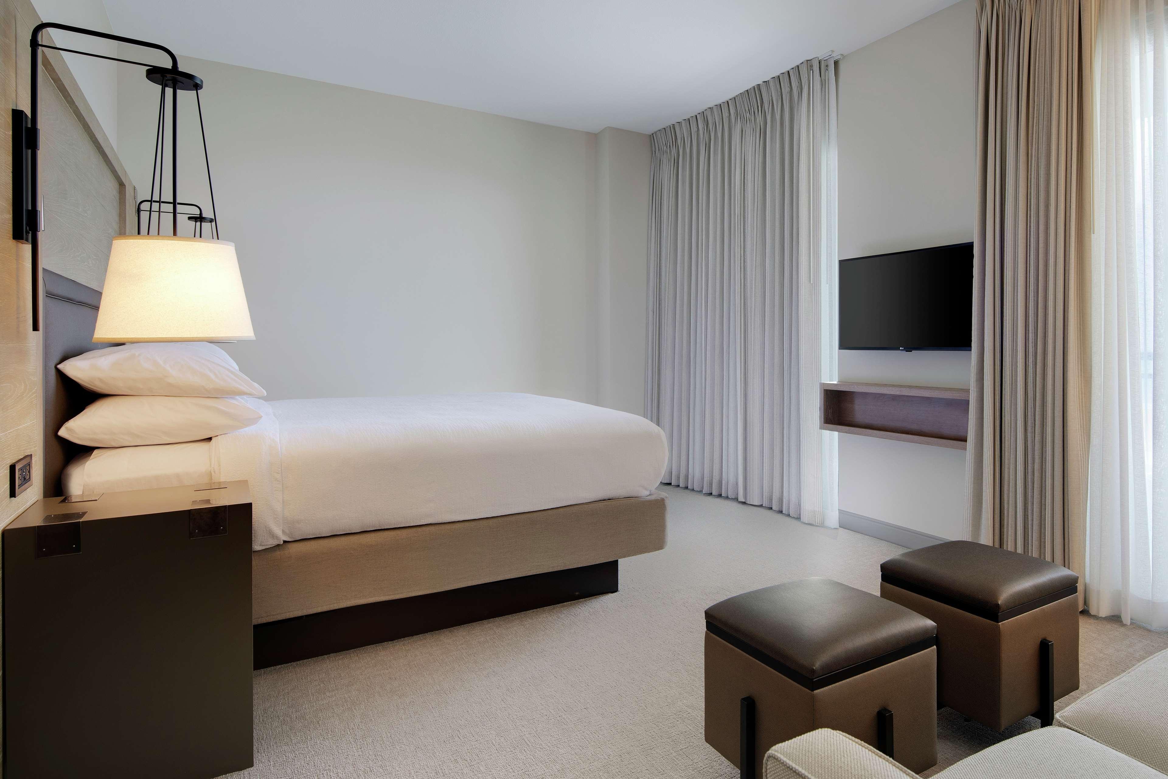 เอ็มบาสซี สวีท บาย ฮิลตัน เซนต์ออกัสติน บีช-โอเชียนฟรอนต์ รีสอร์ต Hotel ภายนอก รูปภาพ