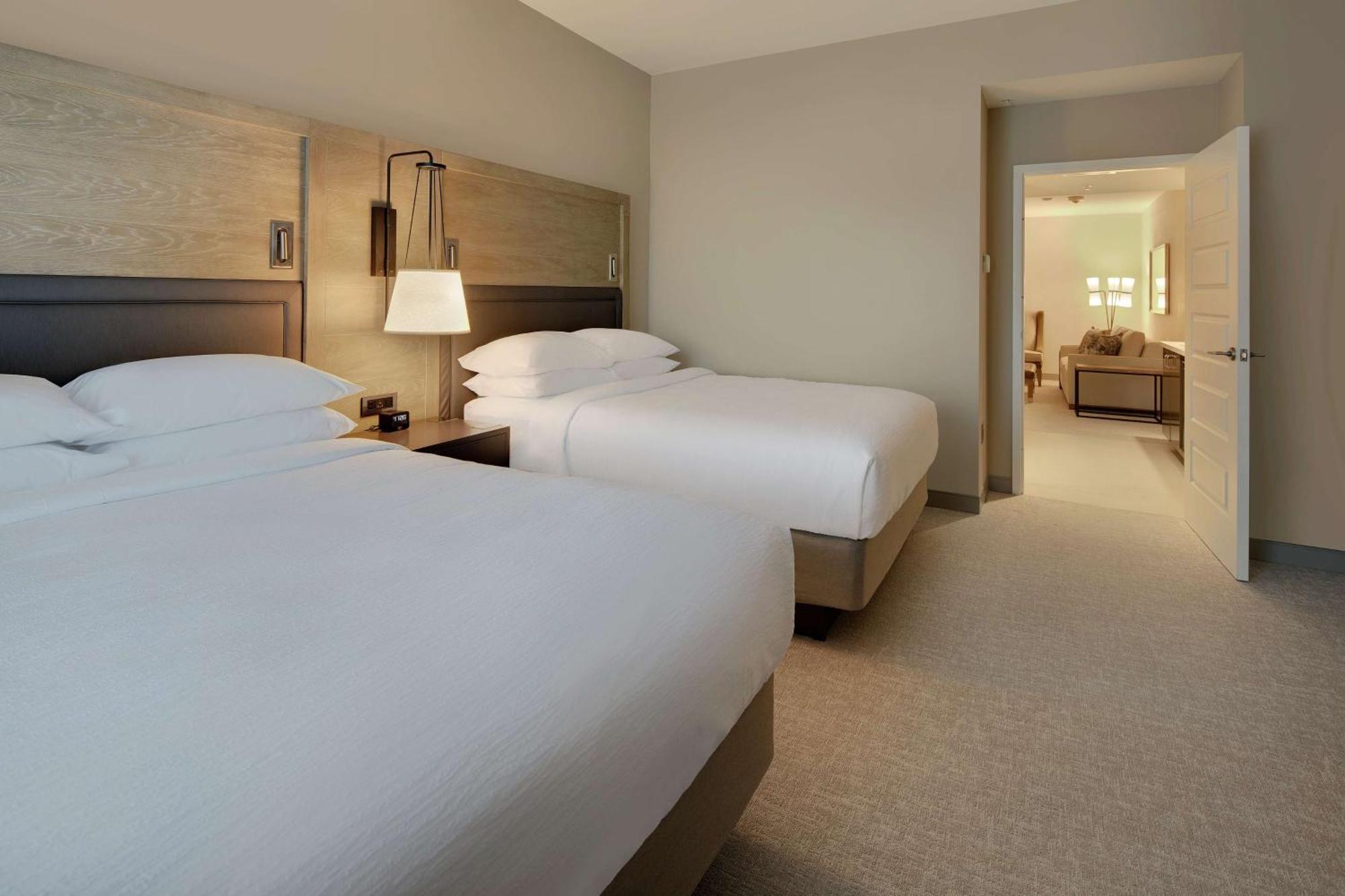 เอ็มบาสซี สวีท บาย ฮิลตัน เซนต์ออกัสติน บีช-โอเชียนฟรอนต์ รีสอร์ต Hotel ภายนอก รูปภาพ