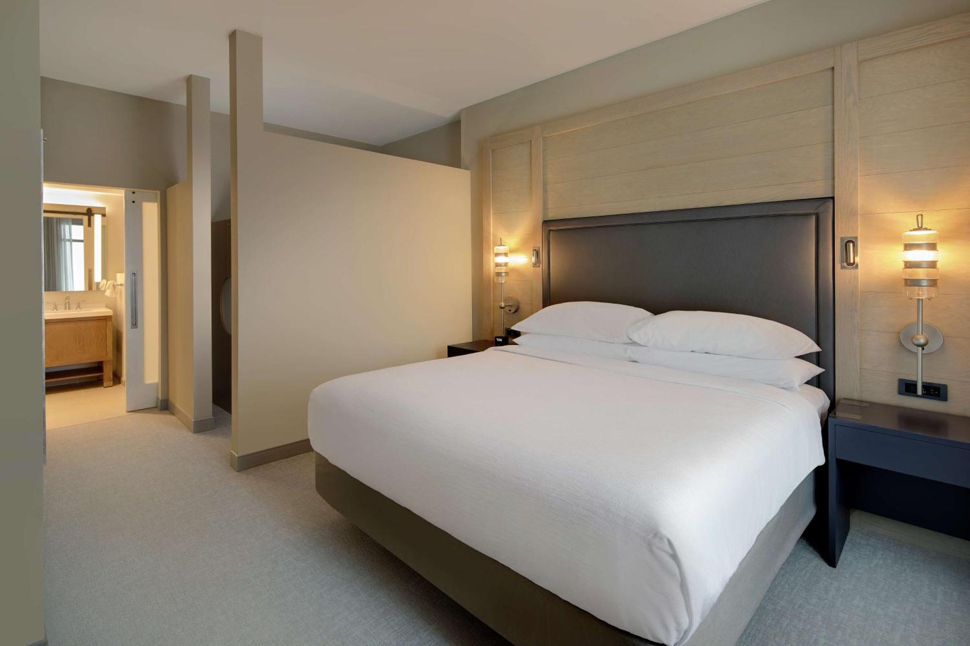 เอ็มบาสซี สวีท บาย ฮิลตัน เซนต์ออกัสติน บีช-โอเชียนฟรอนต์ รีสอร์ต Hotel ภายนอก รูปภาพ